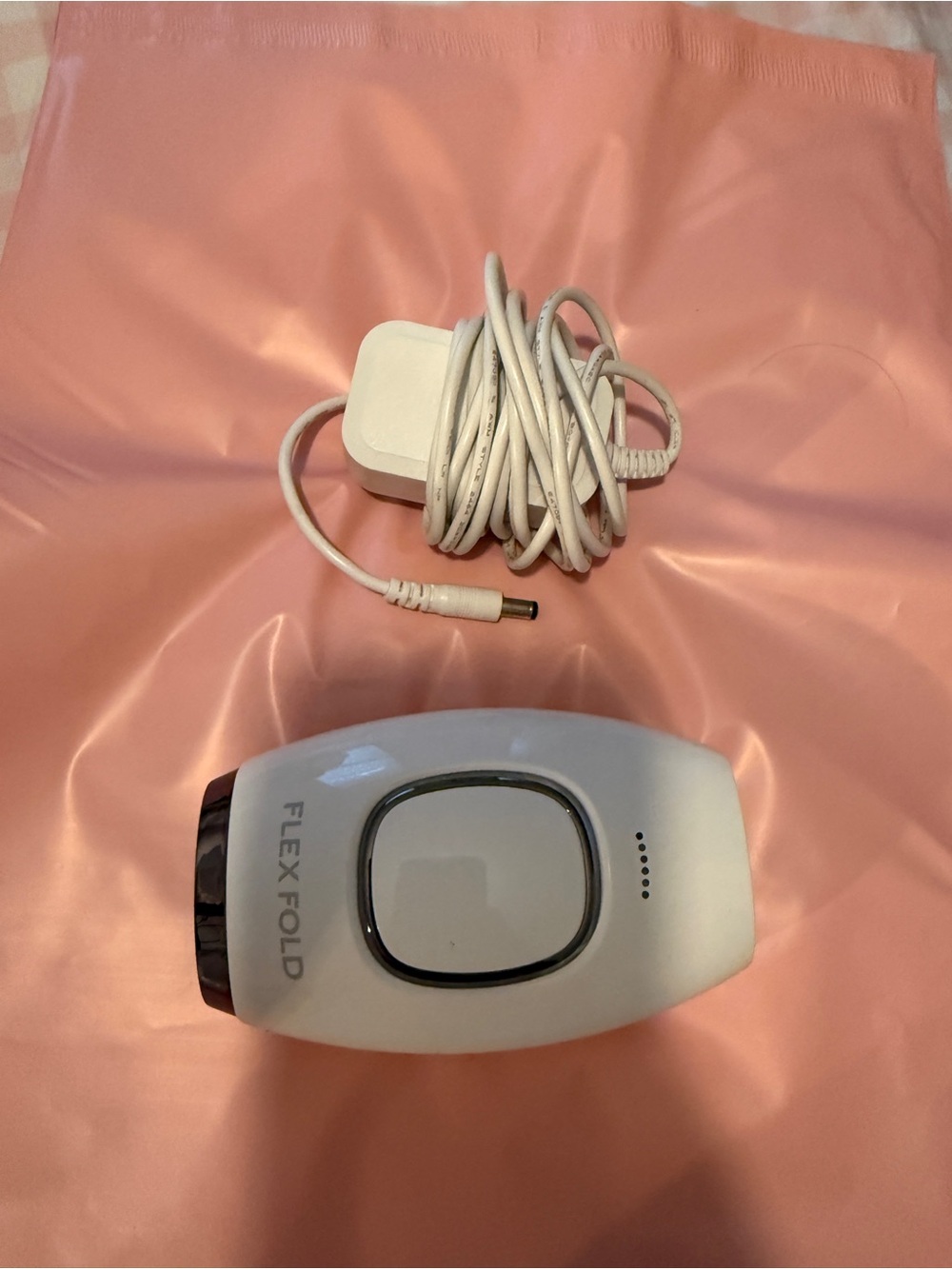 FLEX/FO LD White Handheld Laser Hair Removal Device with Charger